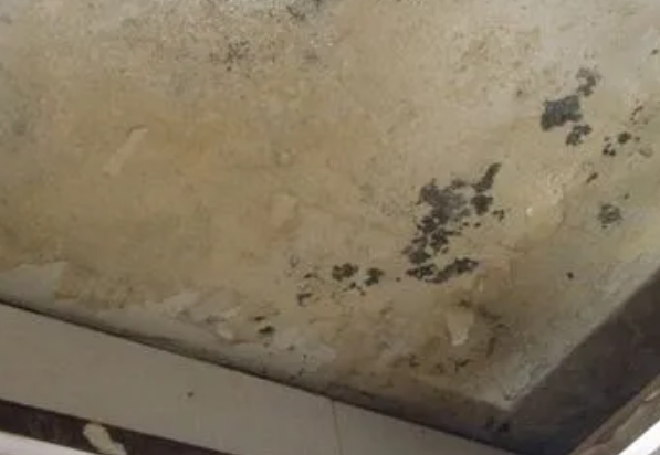 银川阳台漏水维修公司分享下银川卫生间渗水维修需要注意哪些问题。